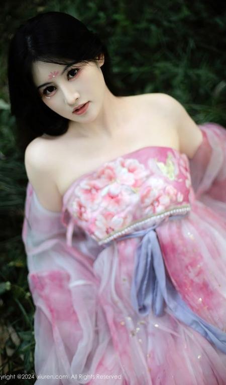 [Xiuren秀人网]2024.09.02 NO.9100 诗诗kiki[70+1P/621MB]-2